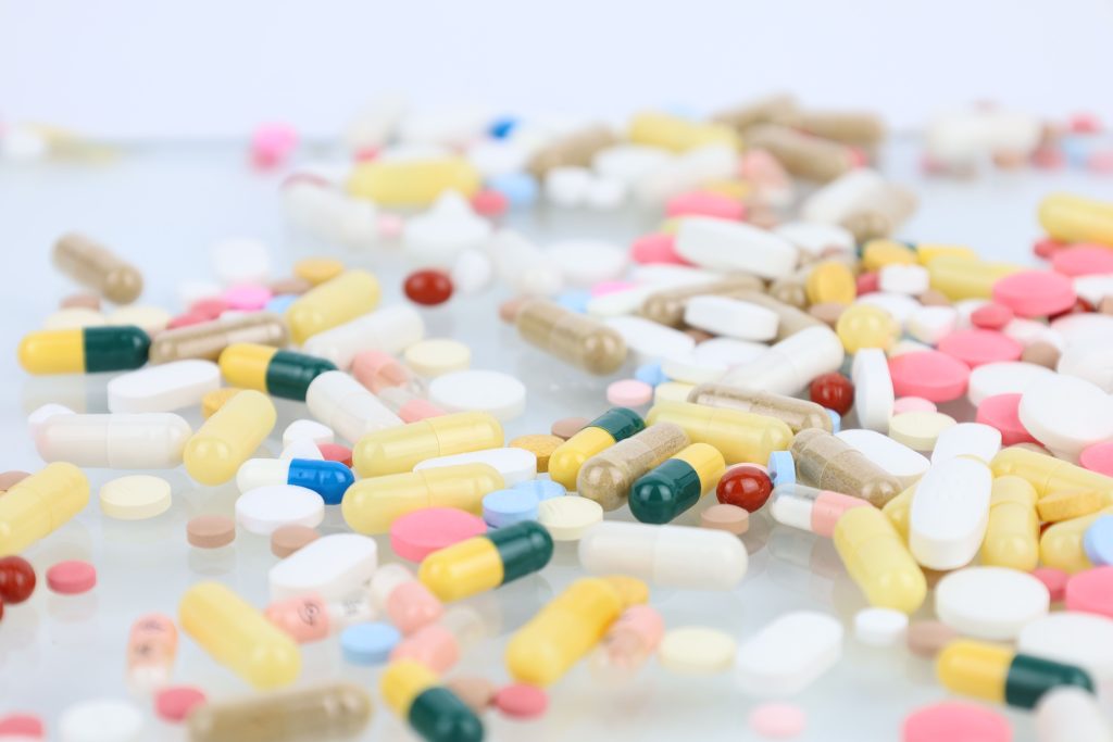 Medicamentos de alto custo: quando é possível buscar o fornecimento pela via judicial?